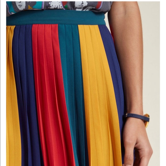 Modcloth Pleated Chiffon Midi Skirt in Colorblock - Picture 4 of 8